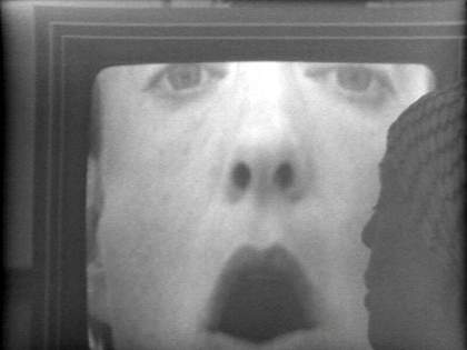 Joan Jonas, Duet 1972, video, black and white, sound, 5 min
