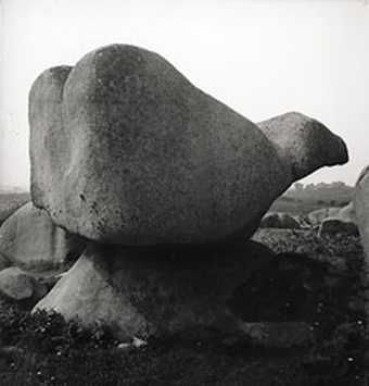 Eileen Agar Photograph of Bum and thumb rock in Ploumanach