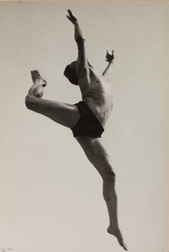 Ilse Bing Willem, Dancer 1932 The Sir Elton John Photographic Collection © The Estate of Ilse Bing 