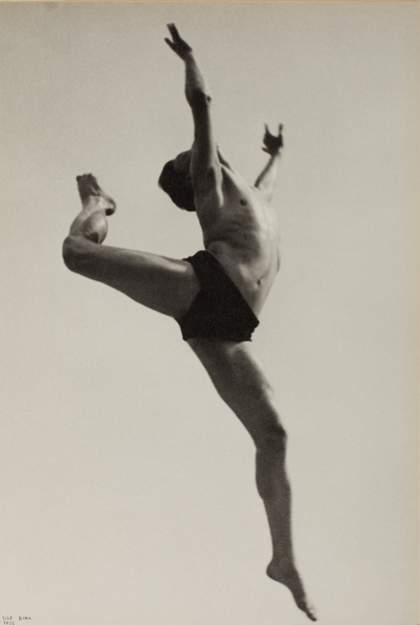 Ilse Bing Willem, Dancer 1932 The Sir Elton John Photographic Collection © The Estate of Ilse Bing 