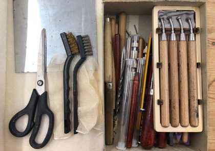 Art tools in a toolbox