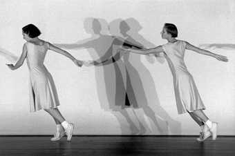  scene from Fase: Four movements to the Music of Steve Reich 1982, Anne Teresa De Keersmaeker