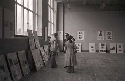 Fig.10 Exhibition visitors with some of the panels of Joseph Beuys’s Arena in Strategy: Get Arts at the Edinburgh College of Art, 1970