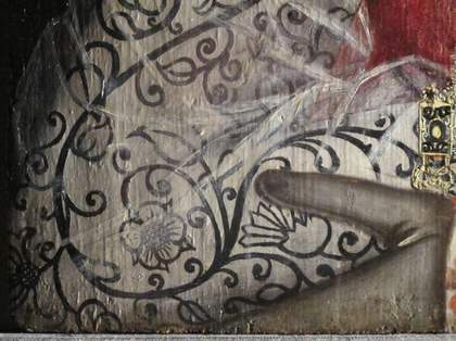 Fig.11 Detail of the sitter’s right sleeve in slightly raking light to show the sequential development of the painting