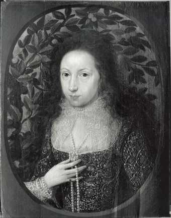Fig.17 Lady Anne Pope c.1615, photographed in black and white in raking light from the left