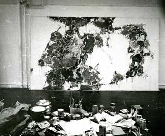Fig.17 Sam Francis’s studio on Broadway in New York, 1962 or 1963, with Around the Blues before reworking
