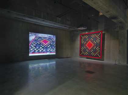 Fig.5 Suzanne Lacy, The Crystal Quilt 1985–7