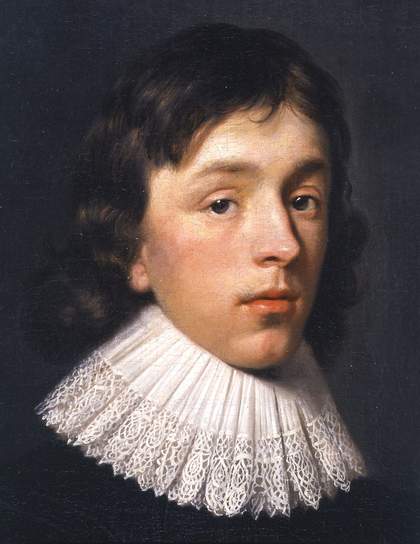Fig.6 Detail of the head and surrounding background, showing the dark background paint stopping short of the head and revealing the grey priming
