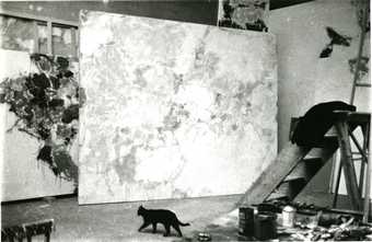 Fig.8 Sam Francis’s studio in Arcueil, Paris, with In Lovely Blueness (No.2) 1955–6 at the centre