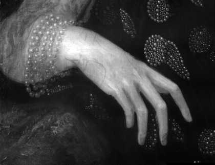 Fig.9 Infrared detail of the sitter’s right hand