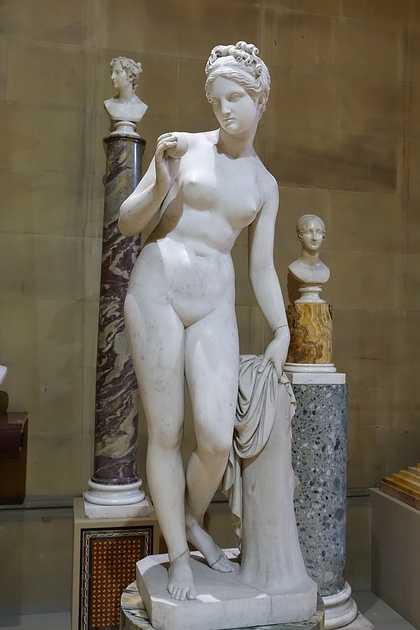Bertel Thorvaldsen, Venus with an Apple 1821