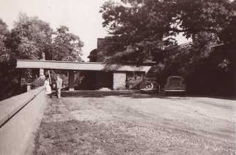 William and Mary Johnstone outside Frank Lloyd Wright’s house, Taliesin, 1948