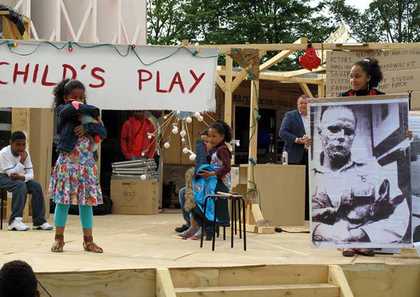 Fig.7 Thomas Hirschhorn, Child’s Play, performance at The Bijlmer Spinoza-Festival, Amsterdam, 2009
