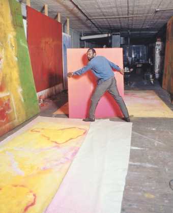 Frank Bowling in his studio at 535 Broadway in New York - Courtesy Frank Bowling Archive