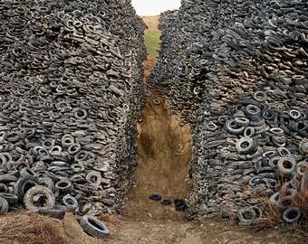 Edward Burtynsky  Oxford Tire Pile  Westley California USA 1999