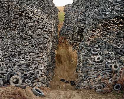 Edward Burtynsky Oxford Tire Pile Westley California USA 1999