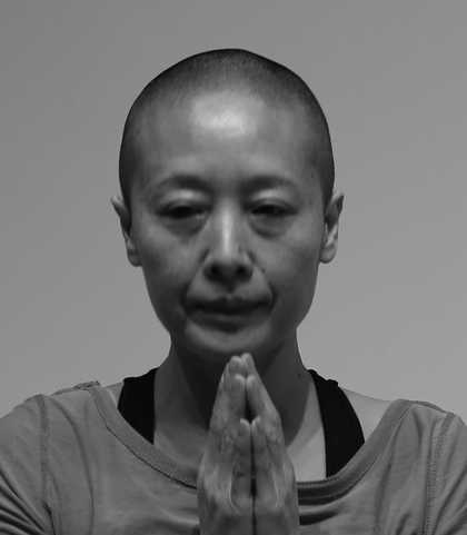 Photograph of artist He Chengyao