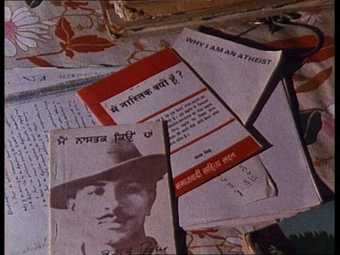 Film still: Anand Patwardhan, Una Mitran Di Yaad Pyaari/In Memory of Friends 1990