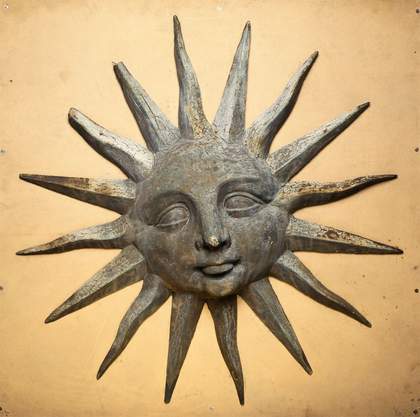 Unknown, Sun trade sign