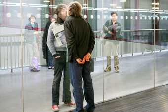 Jiří Kovanda, Kissing Through Glass 2007