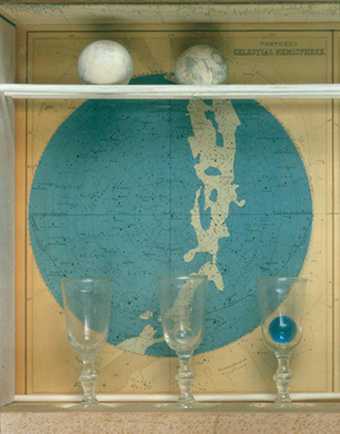 Joseph Cornell View of left-hand side of Planet Set showing the two wooden balls. Although the box is typically displayed so that the balls sit in the position recorded here in the official view of th