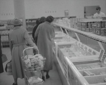 Kate Davis, Weight, 2014, video still