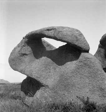 Eileen Agar, Photograph of ‘Le Lapin’ rock in Ploumanach July 1936 c. Tate