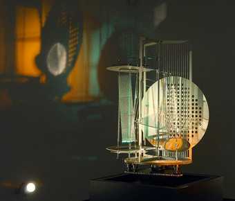 László Moholy-Nagy Licht-Raum Modulator 1922/1930, replica 1970