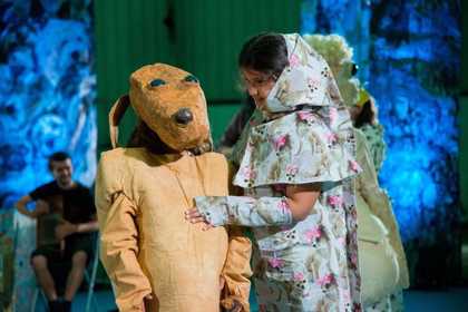 Marvin Gaye Chetwynd, Dogsy Ma Bone, 12 June 2016 at Cains Brewery, Liverpool. Courtesy the artist and Sadie Coles HQ, London. Photo: Mark McNulty © Liverpool Biennial.