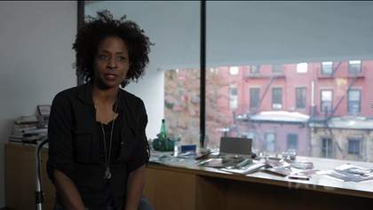 Lorna Simpson tateshots