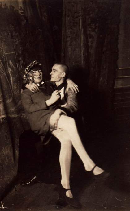 August Sander Lumpenball Em dekke Tommes