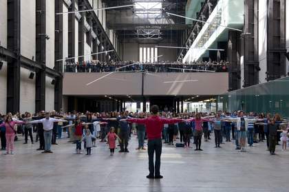 Public warm up with Boris Charmatz in Turbine Hall
