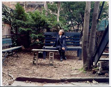 Nigel Shafran Louise Bourgeois Listening to Birdsong, taken in the artist’s back garden, New York 2000