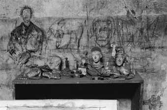 Detail of the studio with busts and painted wall, ca. 1962