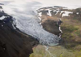 An aerial photograph of Icelandic glaciers