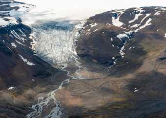 An aerial photograph of Icelandic glaciers