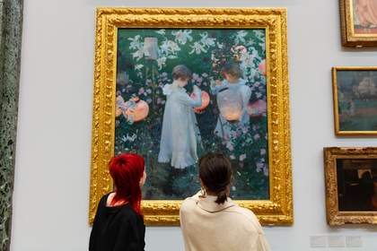 Image of people looking at art in Tate Britain