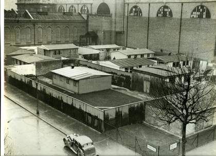 Prototype prefabricated houses on the corner of Bulinga Street and John Islip Street in the 1940s 