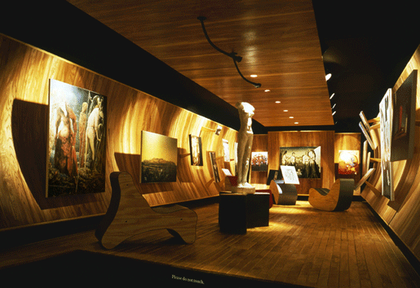 Reconstruction of Frederick Kiesler’s designs for Art of This Century, 1942, in Exiles and Emigrés: The Flight of European Artists from Hitler, Los Angeles County Museum of Art, 1997