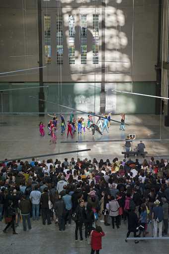 Roman Photo as part of ‘If Tate Modern was Musée de la danse?’