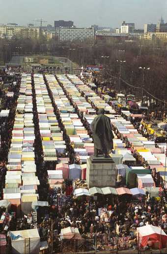 Moscow's Luzhniki market, 1997