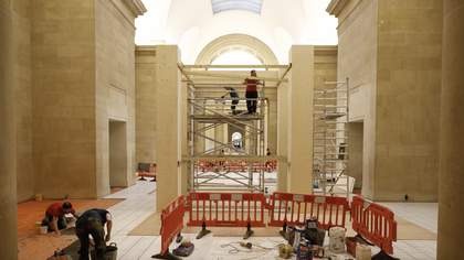 Building the plinth