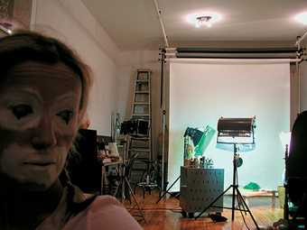 Cindy Sherman Sherman in clown face in her studio_01