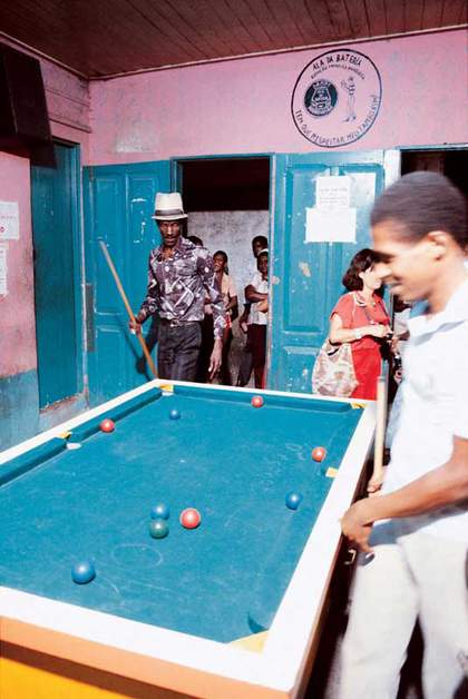Snooker room in the Mangueira favela during shooting of the film HO by Ivan Cardoso, 1979