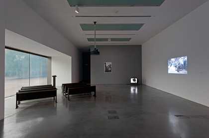 Stage and Twist exhibition in the Project Space at Tate Modern, installation view