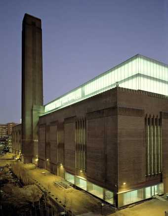 Tate Modern in the evening