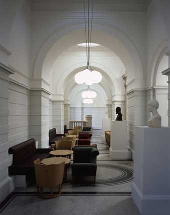 Tate Britain Members Room - corridor shot