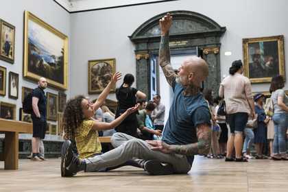 Men and Girls dance at Tate Britian
