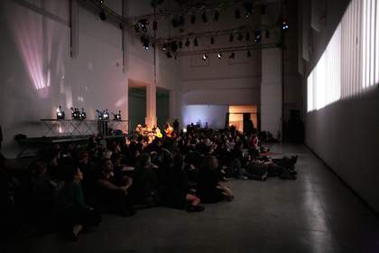 Tony Conrad, Fifty-One Years on the Infinite Plain 1972–2013, performance documentation, Live Arts Week II, Bologna 16 April 2013. Photo by Francesca Liccardi