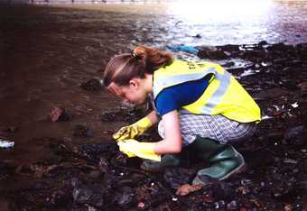 Volunteer, Tate Thames Dig, 1999